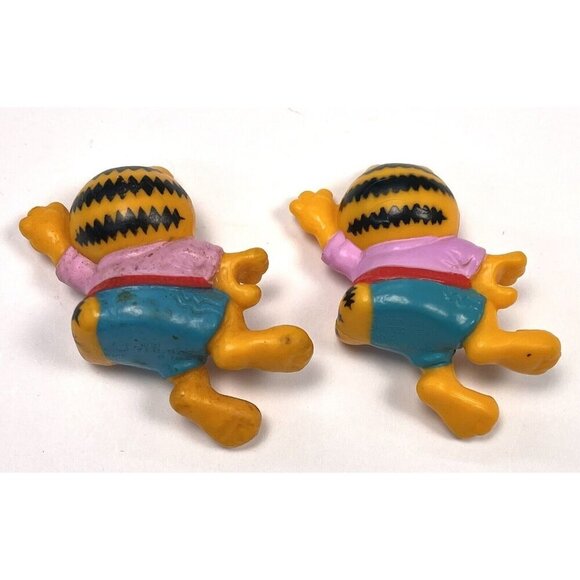 VTG 1981 Lot 3 GARFIELD Figures Keychain Shelf Sitters Red Robe Teddy Bear Wave - Picture 6 of 7